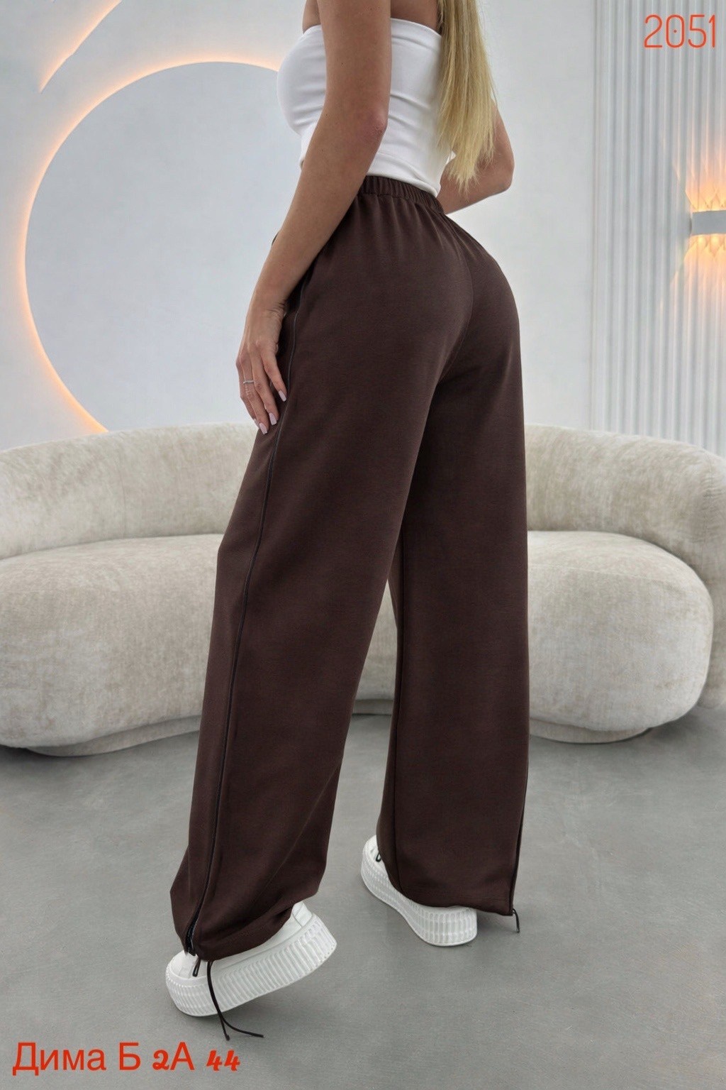 брюки карго с лампасами широкие y2k styfash,штаны y2k спортивные с лампасами оверсайз серые,брюки оверсайз с лампасами широкие спортивные y2k,спортивные женские штаны,спортивные штаны