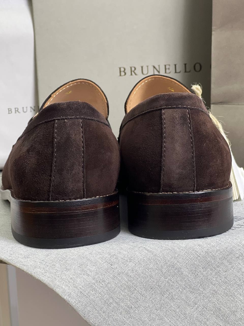 замшевые лоферы brunello cucinelli,лоферы brunello cucinelli,лоферы мужские из натуральной замши,замшевые лоферы,