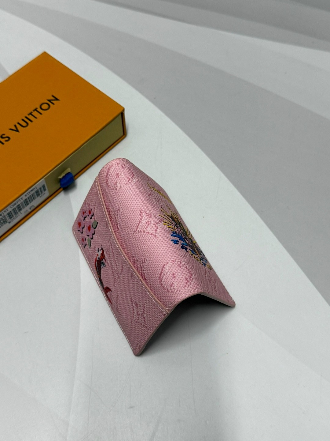 обложка на паспорт louis vuitton,обложка на паспорт louis vuitton print lion,кошелек louis vuitton,обложка для паспорта louis vuitton 14 х 10см,обложка на паспорт louis vuitton tiamat