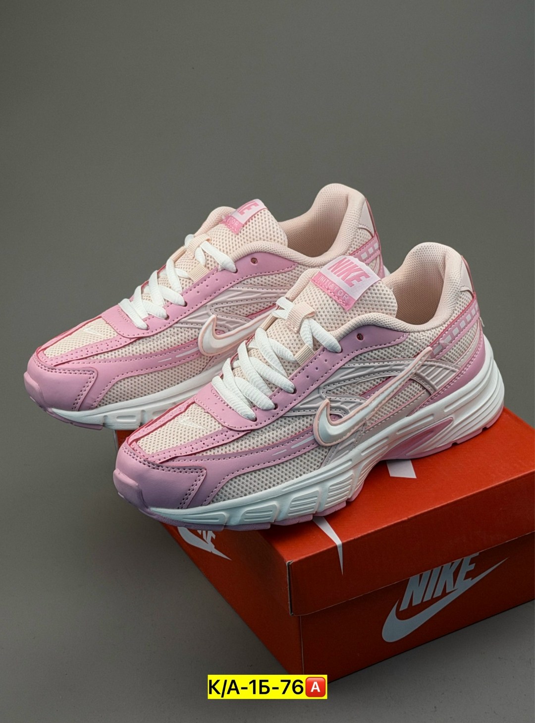 кроссовки nike женские,кроссовки nike initiator,женские беговые кроссовки nike initiator ярко-розовый,кроссовки nike,кроссовки для бега initiator женские с низким верхом розовые/белые/серебристые nike