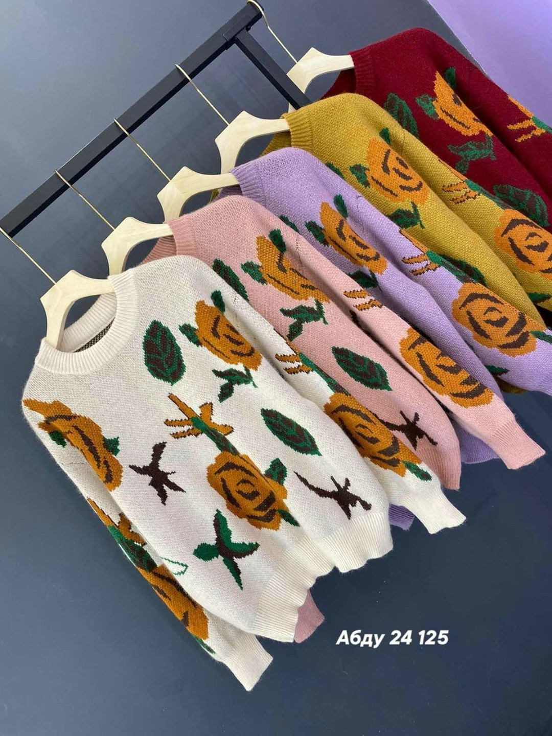 свитер гуччи женский,кофта женская,свитер с принтом,свитер с вышивкой,свитер для женщин