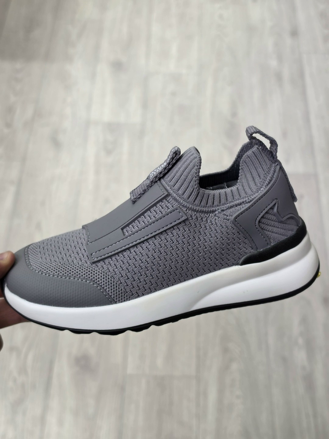 ,кроссовки женскиe,черные кроссовки,кроссовки черные женские,кроссовка