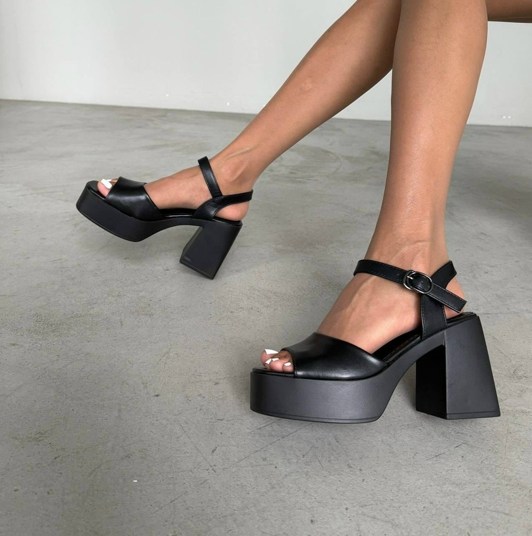 черные босоножки,модные босоножки,босоножки на каблуках,босоножки женские,босоножки кожаные
