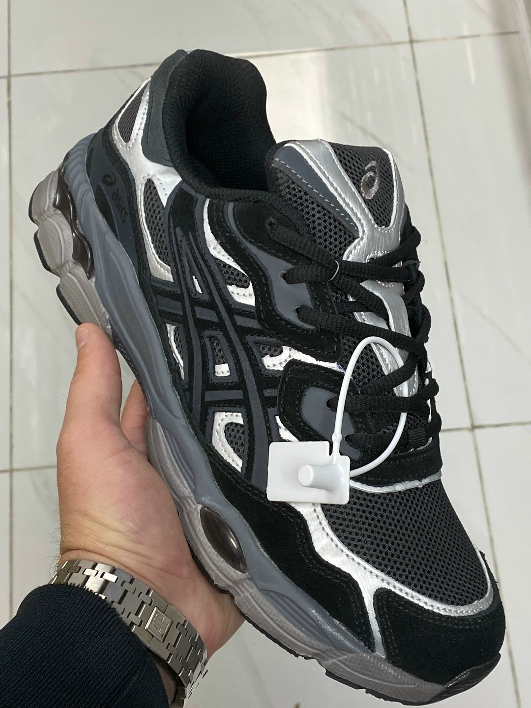 кроссовки asics gel-nyc,кроссовки мужские asics,кроссовки asics,кроссовки asics gel,спортивная