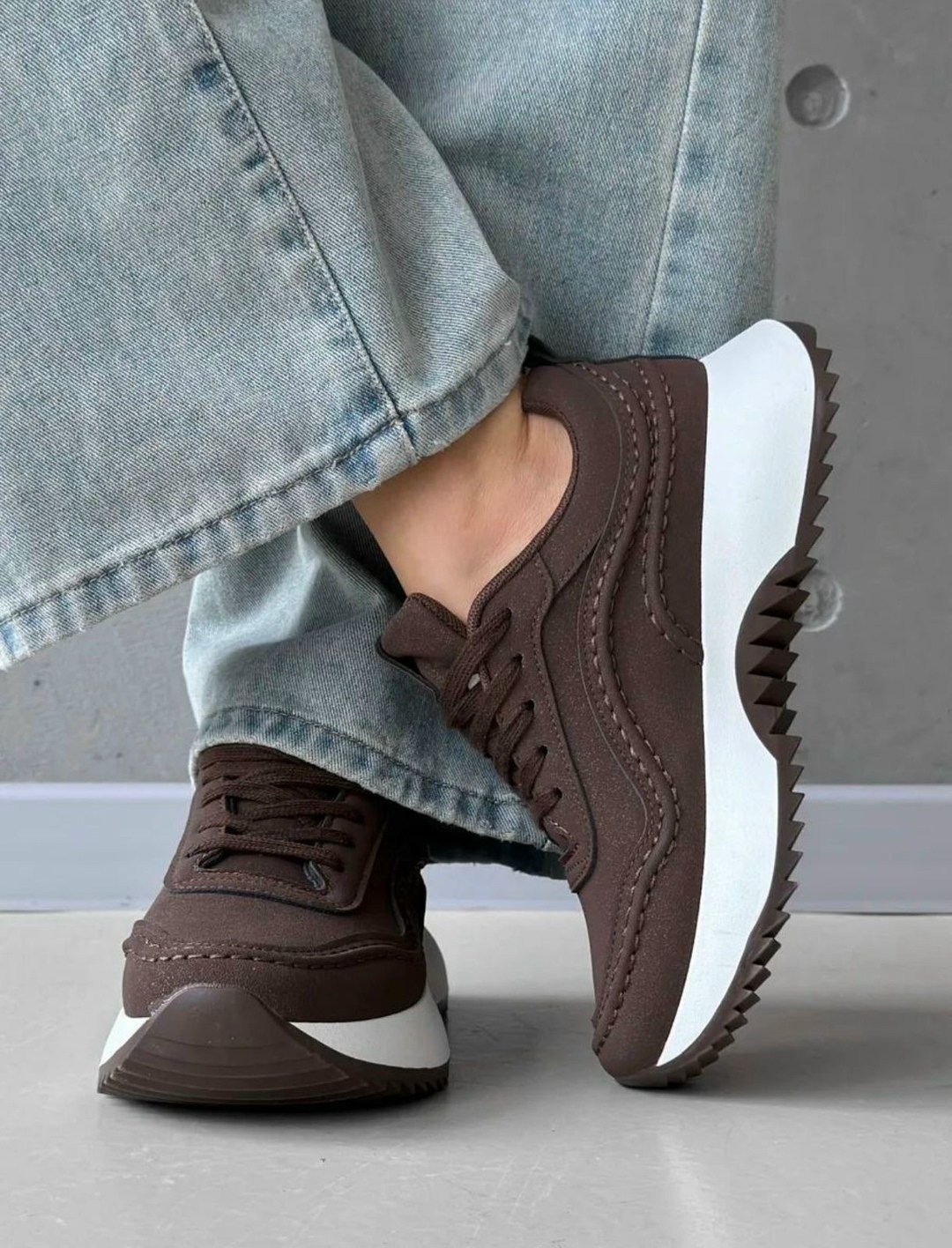 женские кроссовки,, женская,повседневные кроссовки,серые кроссовки