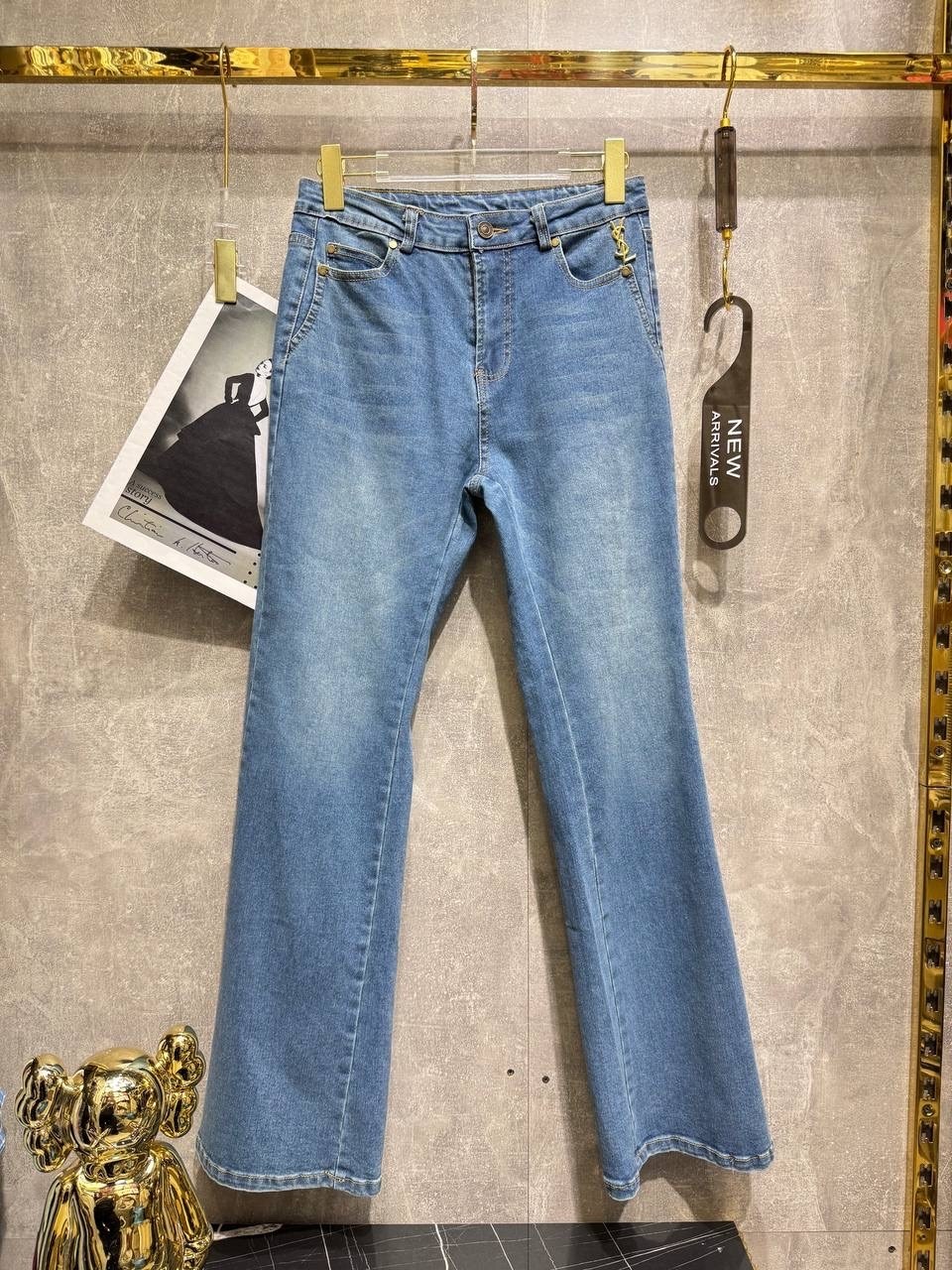 джинсы женские клеш,расклешенные джинсы с высокой талией,расклешенные джинсы,женские джинсы,джинсы клеш с высокой талией