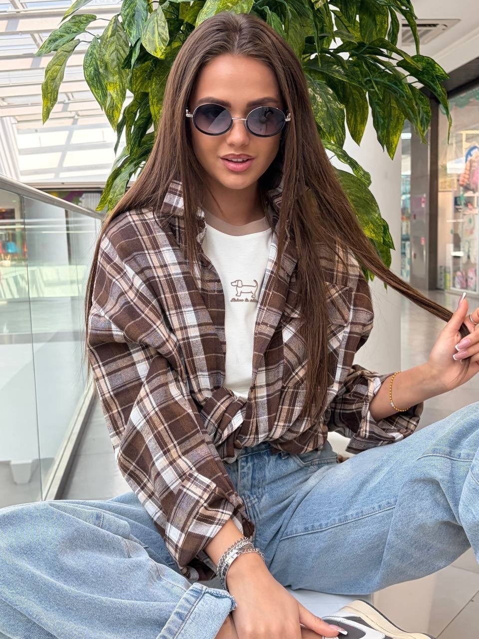 рубашка в клетку оверсайз на кнопках,рубашка женская в клетку,рубашка в клетку оверсайз со стразами летняя murzhi brand,очки солнцезащитные модные тренд,очки солнцезащитные модные тренд 2026