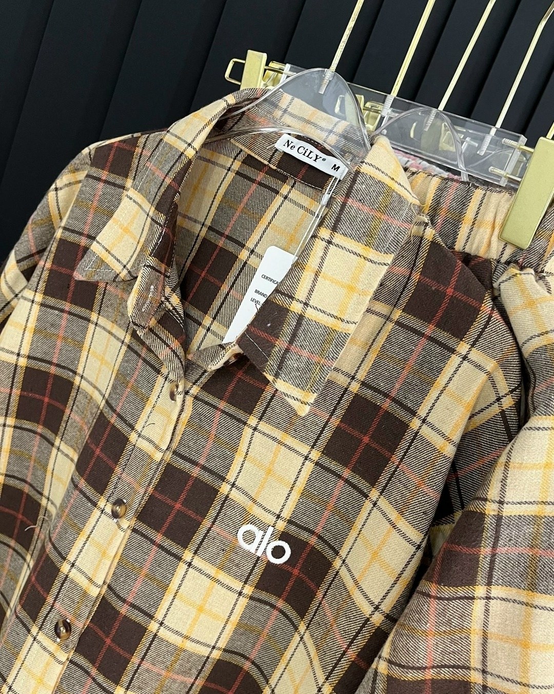 рубашка женская в клетку,костюм в клетку,рубашка в клетку,женская рубашка,костюм с юбкой и рубашкой в клетку