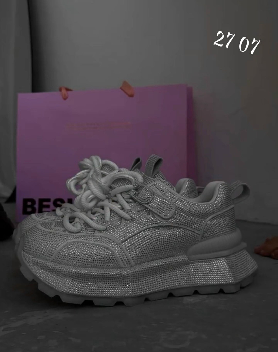 ,женские кроссовки,женские массивные кроссовки,повседневные кроссовки,массивные кроссовки