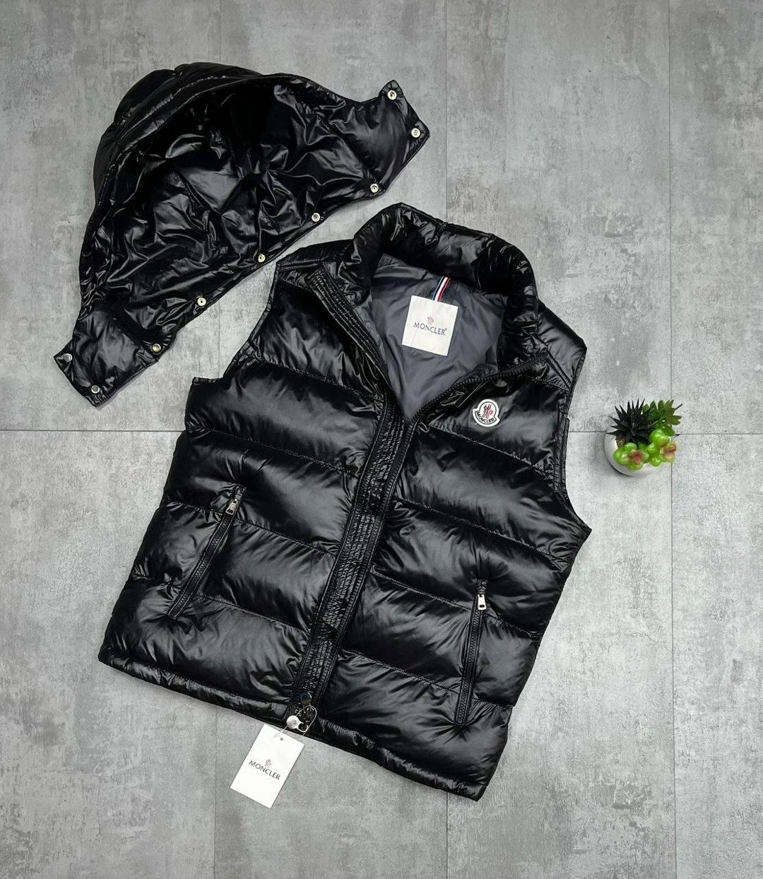 moncler мужской жилет,жилетка moncler,жилет утепленный moncler bormes padded черный,жилетка монклер мужская,жилетка монклер