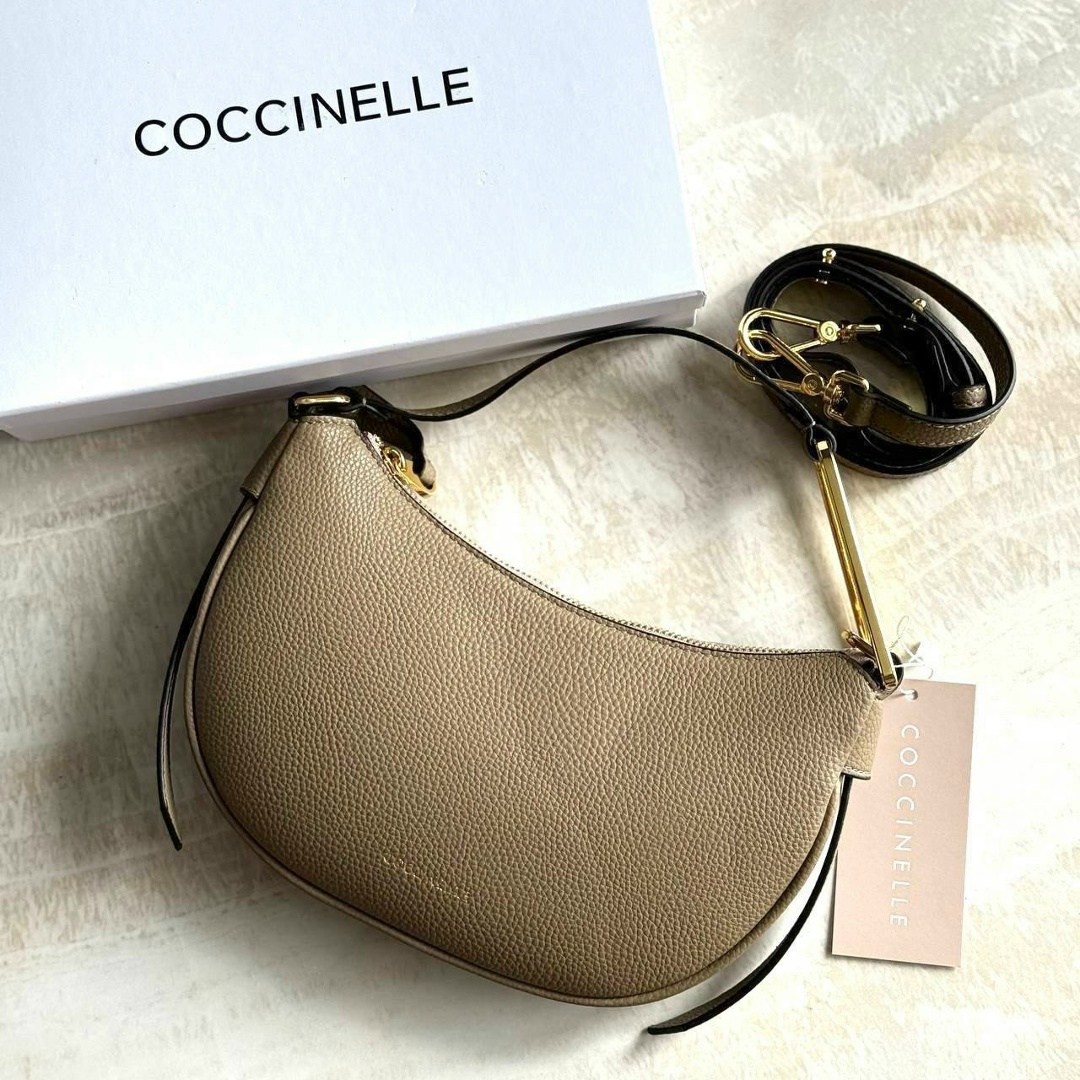 сумка coccinelle,женская сумка coccinelle,сумка coccinelle натуральная кожа,сумка через плечо coccinelle c-easy small цвет noir,женская сумка