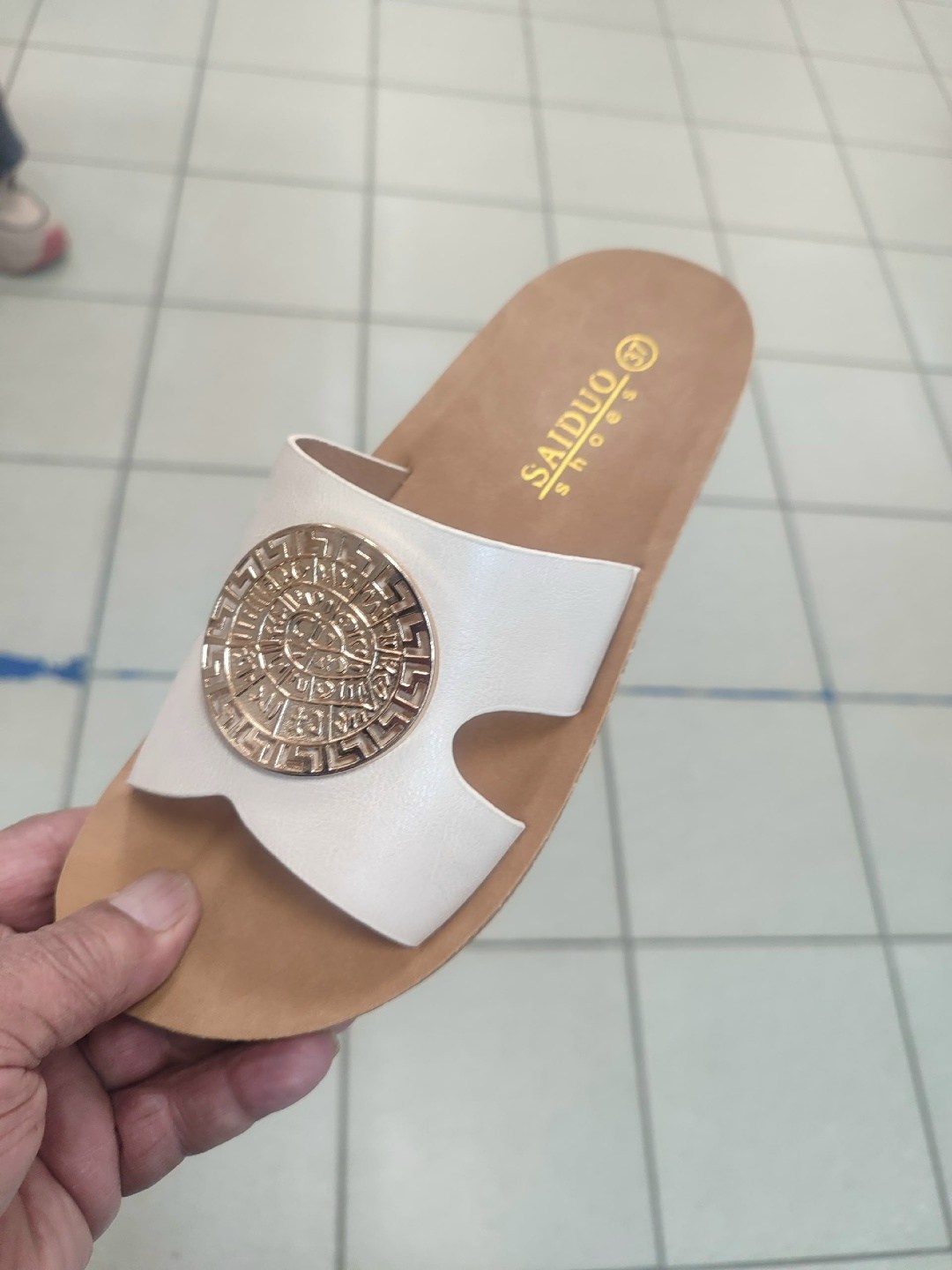 ,женские шлепанцы,шлепки женские,тапочки модные, вьетнамки