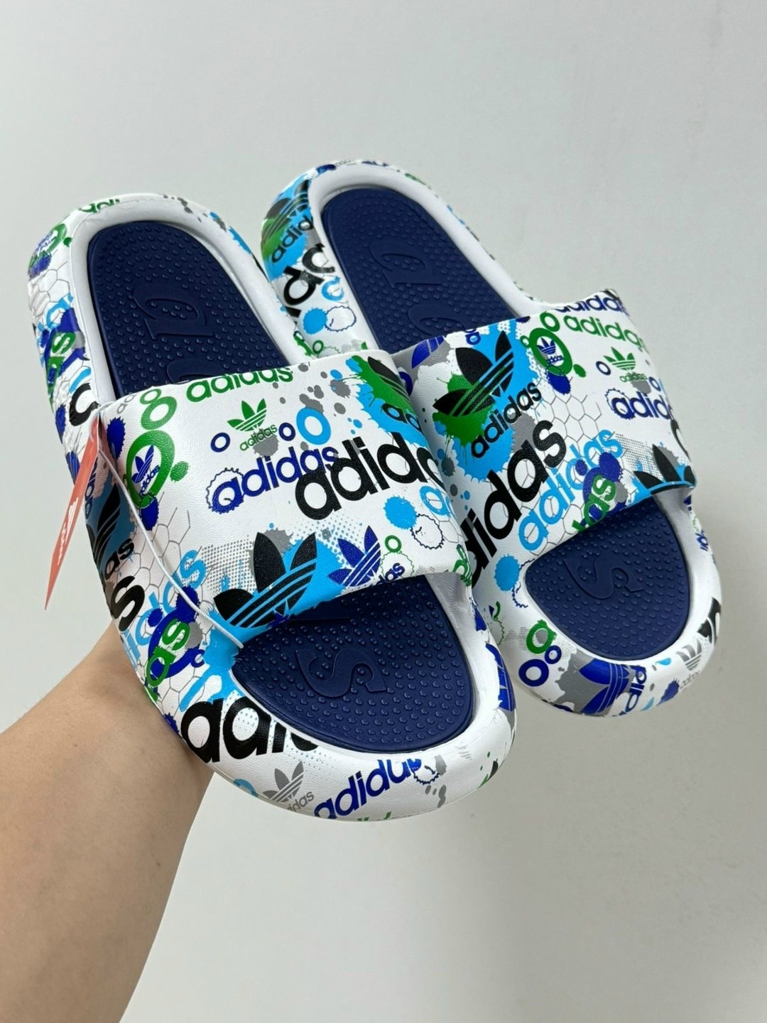 сланцы adidas adilette comfort w gw8678,шлепанцы adidas,,сланцы adidas,шлепанцы женские