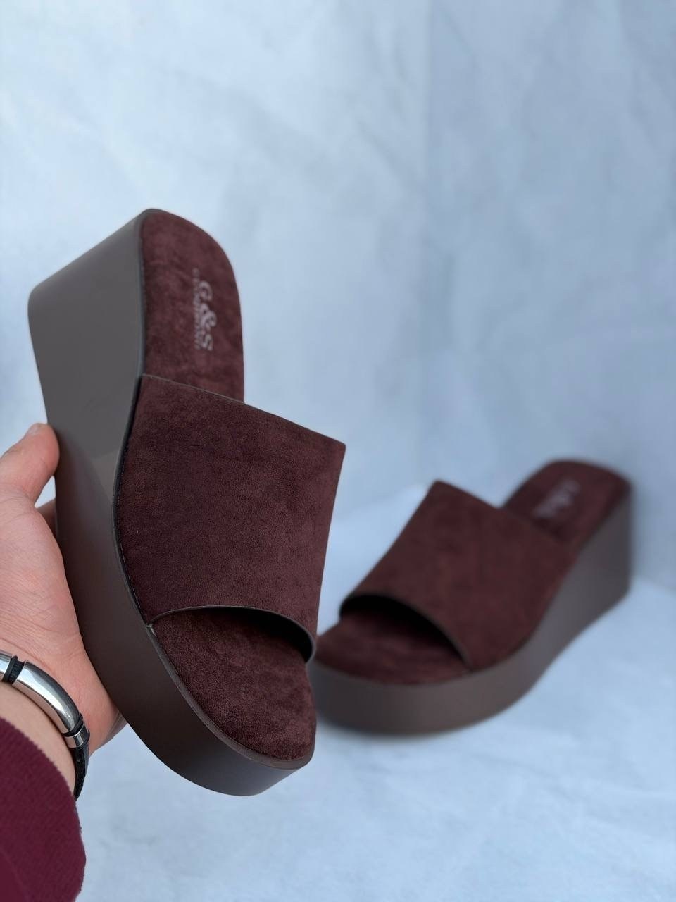 ,женские шлепанцы,женские босоножки на платформе,модные шлепанцы,модные тапочки