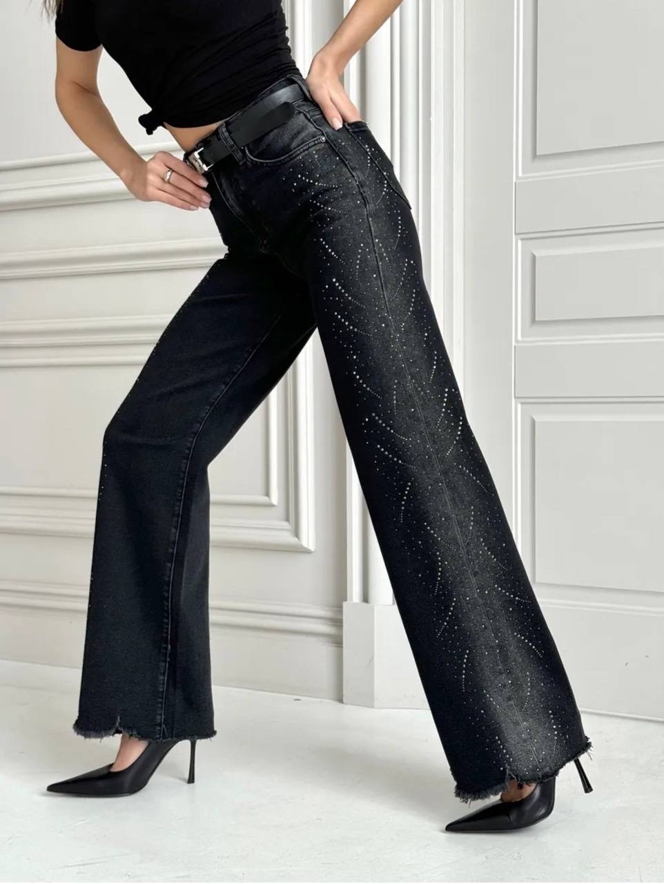 джинсы в стразах,женские джинсы со стразами,джинсы палаццо со стразами,узкие джинсы со стразами,джинсы со стразами широкие