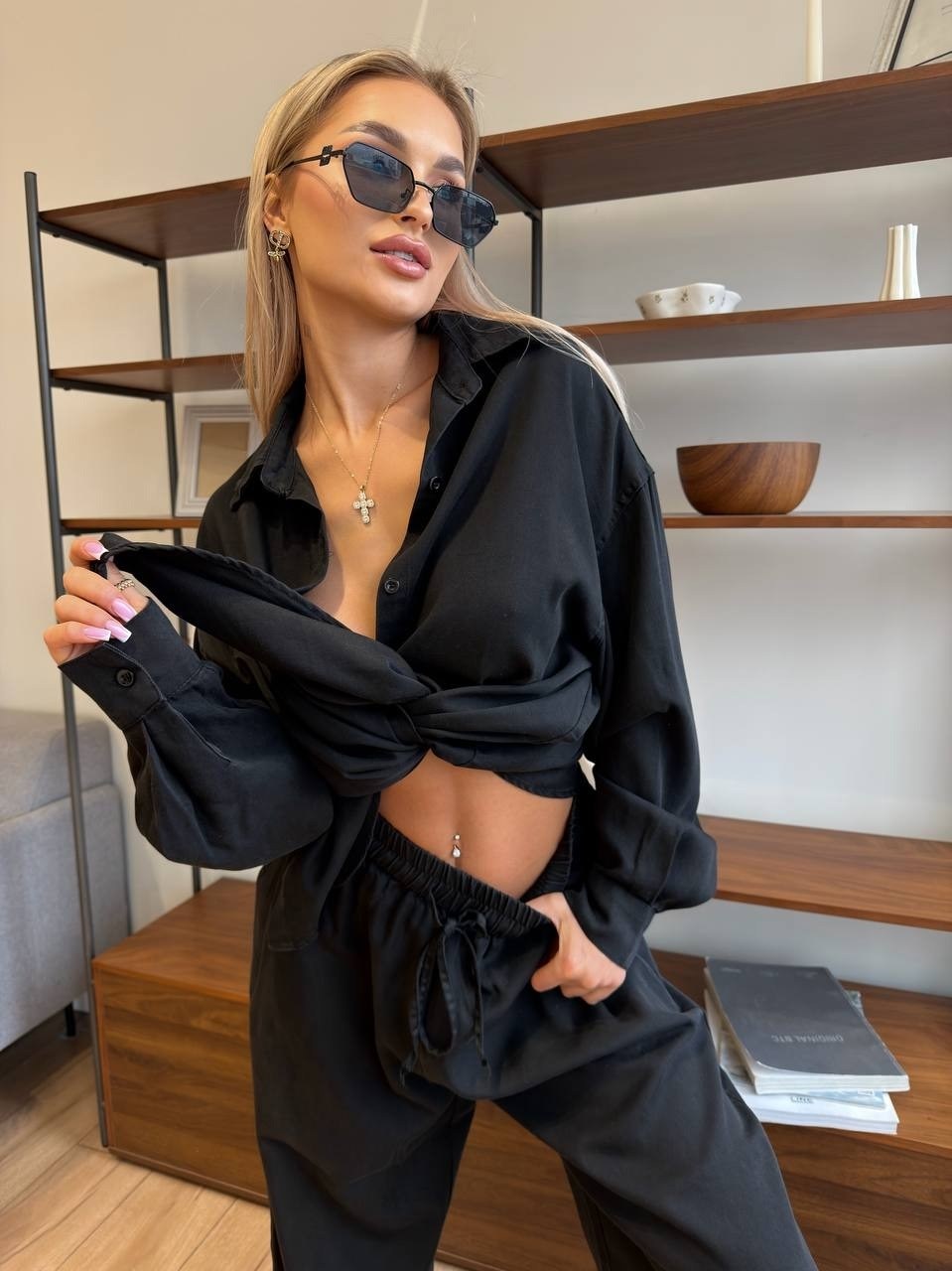 стильные костюмы,костюм с кофтой,джинсовые костюмы женские,костюм велюровый бархатный с капюшоном и брюками палаццо zakiya shop цвет серый,женские костюмы