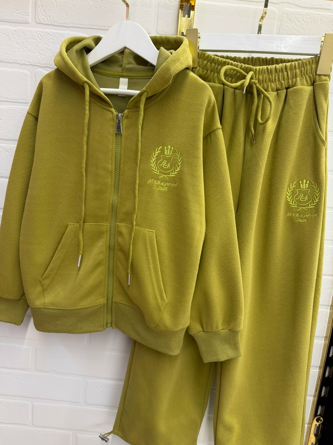 спортивные костюмы,спортивный женский костюм,костюм женский худи,костюм женский на флисе,костюм брюки