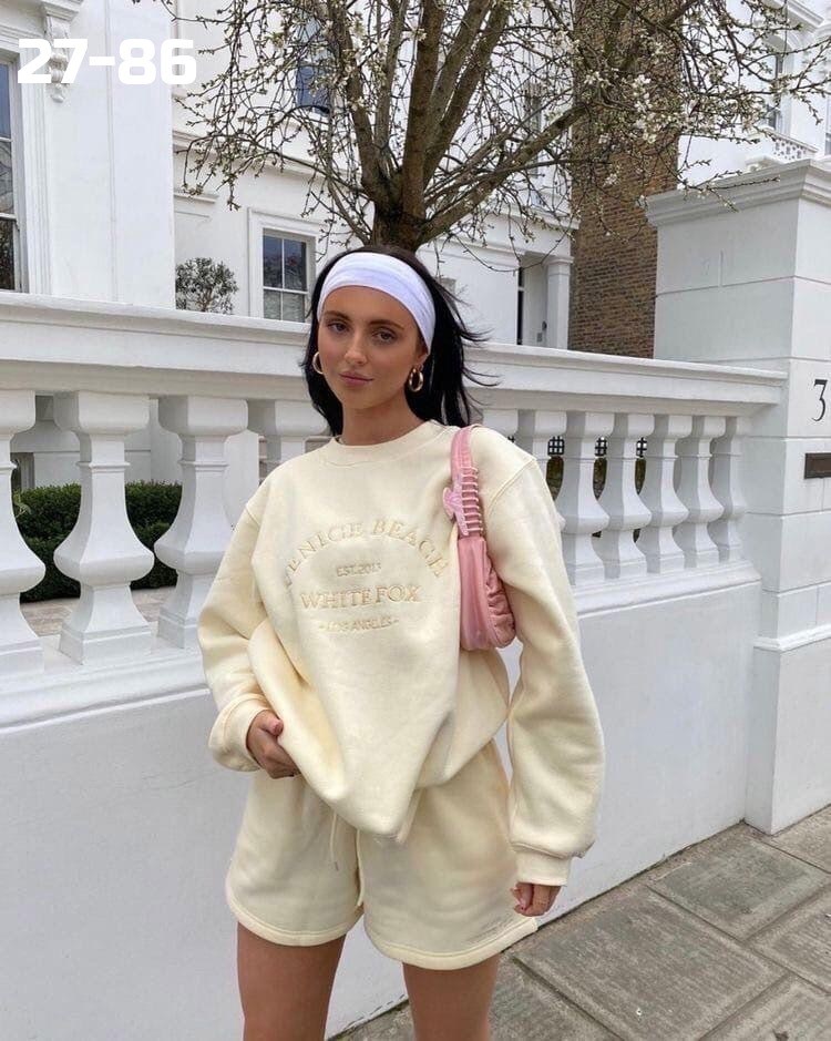 стильный свитшот,свитшот повседневный,стильные наряды,костюм женский