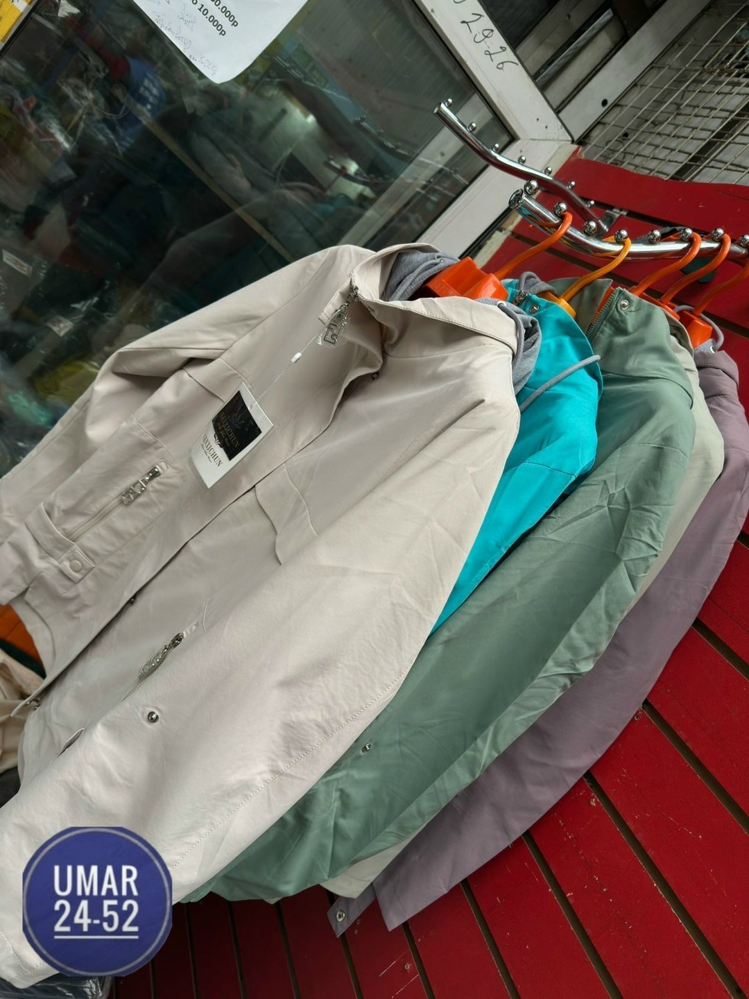 куртка демисезонная,женская куртка,женская куртка демисезонная,ветровка женская,легкая куртка