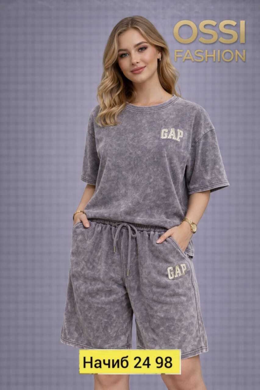 велюровый костюм с шортами,женская пижама,костюм с шортам,костюм велюровый,женский костюм шорты