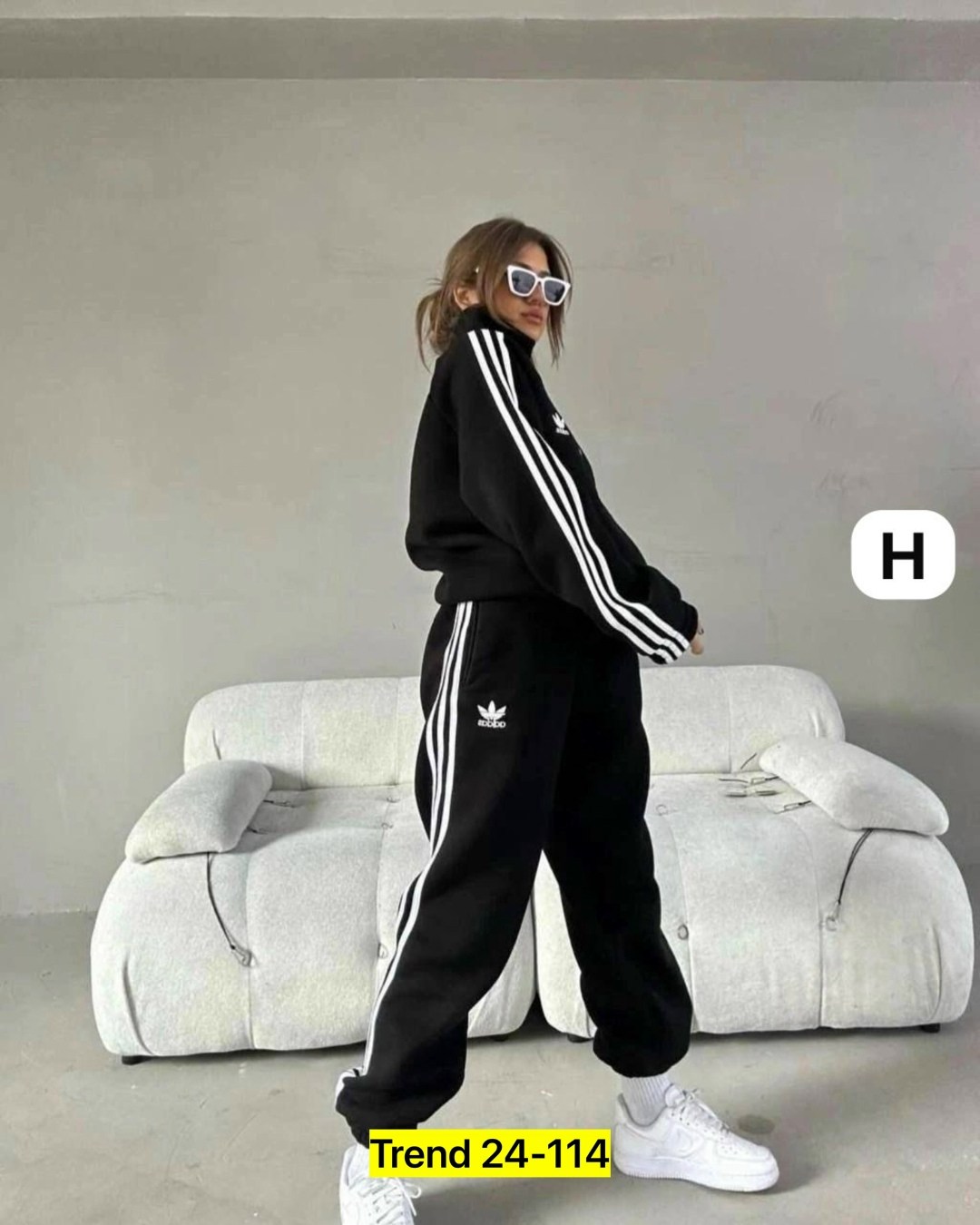 спортивный костюм женский adidas,женские спортивные костюмы,женские костюмы,спортивные костюмы двойка,костюм адидас женский