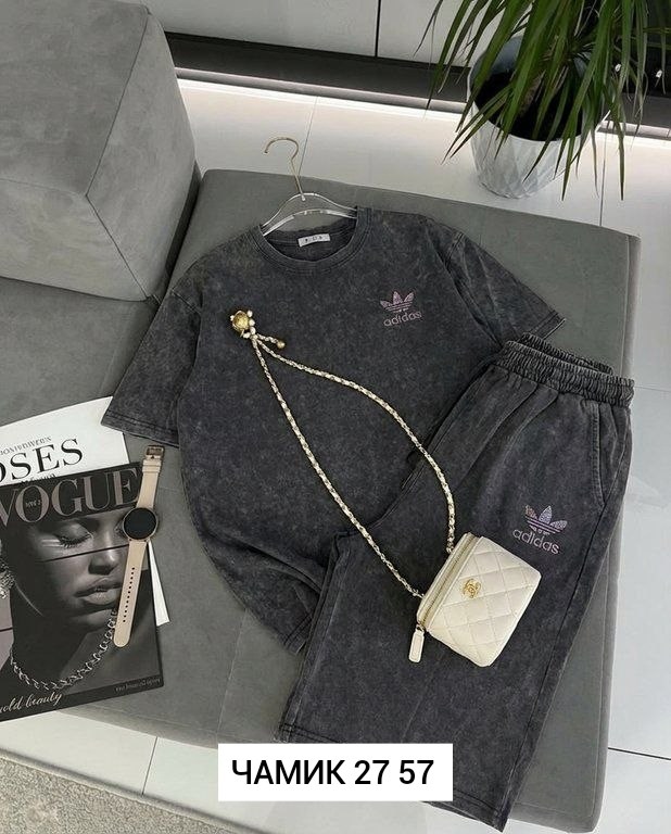 стильные костюмы,женские костюмы,костюм спортивный,костюм с шортам,костюм