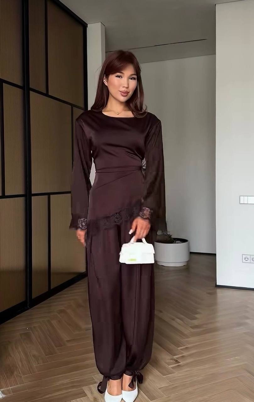 стильные костюмы,атласный брючный костюм,костюм из атласа брючный,шелковый костюм,атласные костюмы