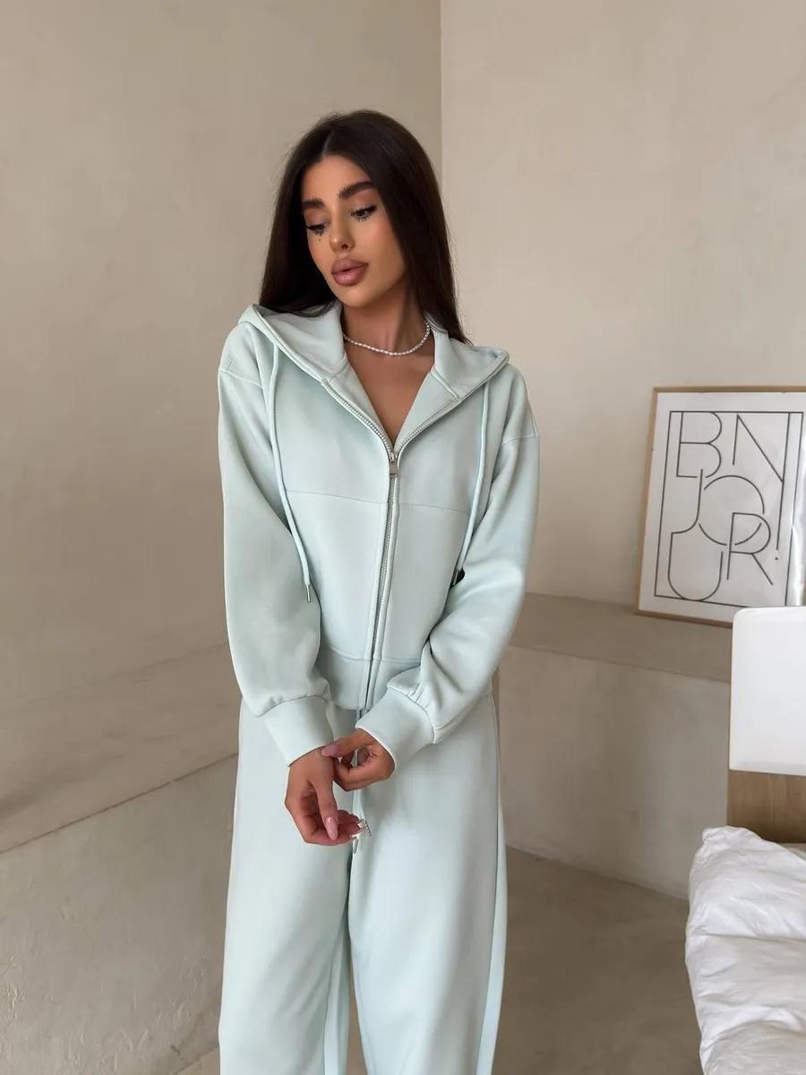 костюм спортивный со штанами джоггеры и зип худи micca цвет черный,спортивные костюмы на флисе,костюм спортивный женский,костюм спортивный со штанами джоггеры и зип худи micca,костюм спортивный