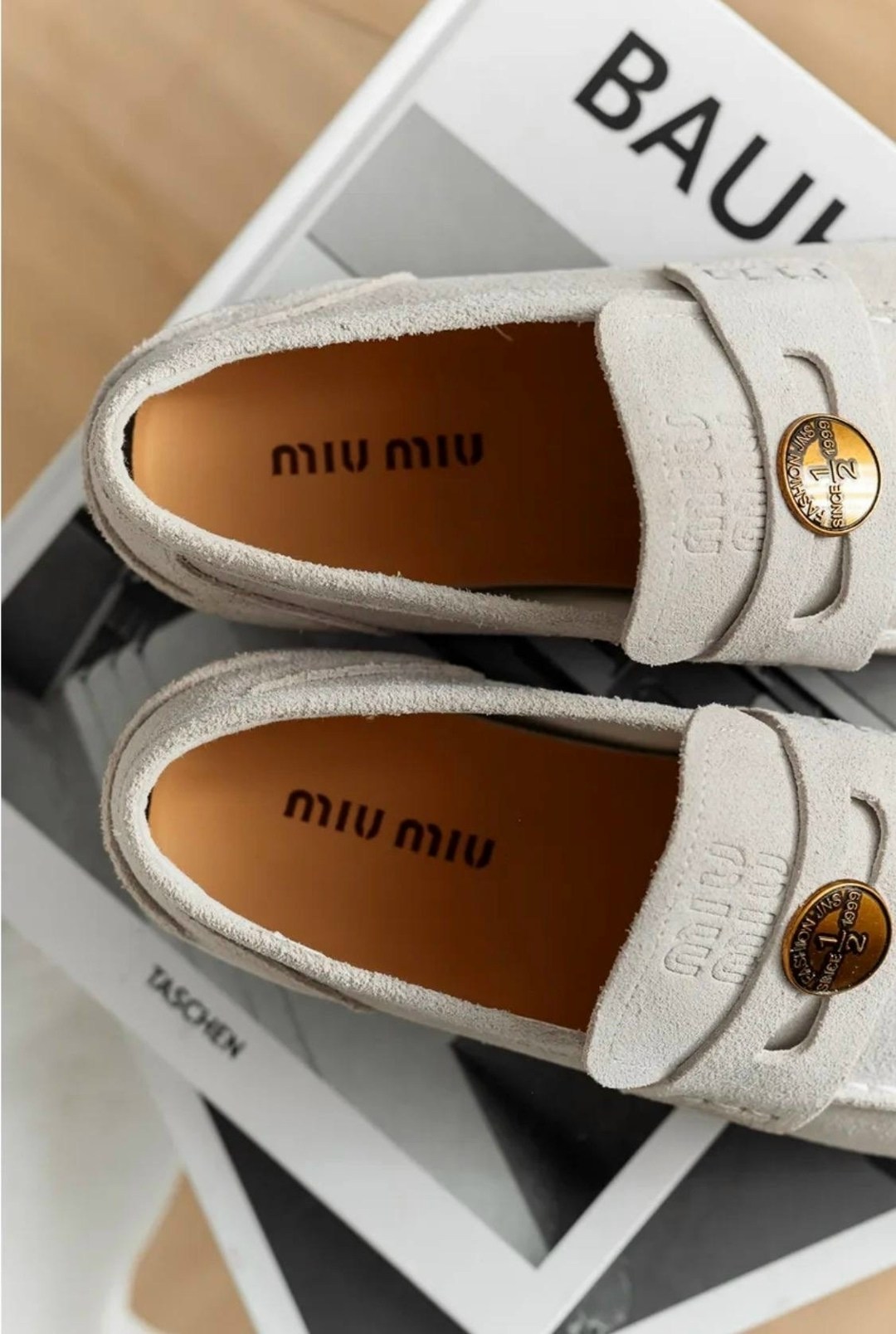 ,женские лоферы,loro piana лоферы женские,женская ,бежевые лоферы