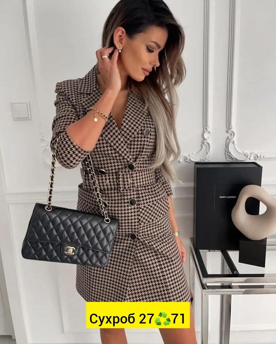 женский длинный пиджак в клетку,платье пиджак в клетку с поясом,платье пиджак в клетку,платье-пиджак,костюм с юбкой