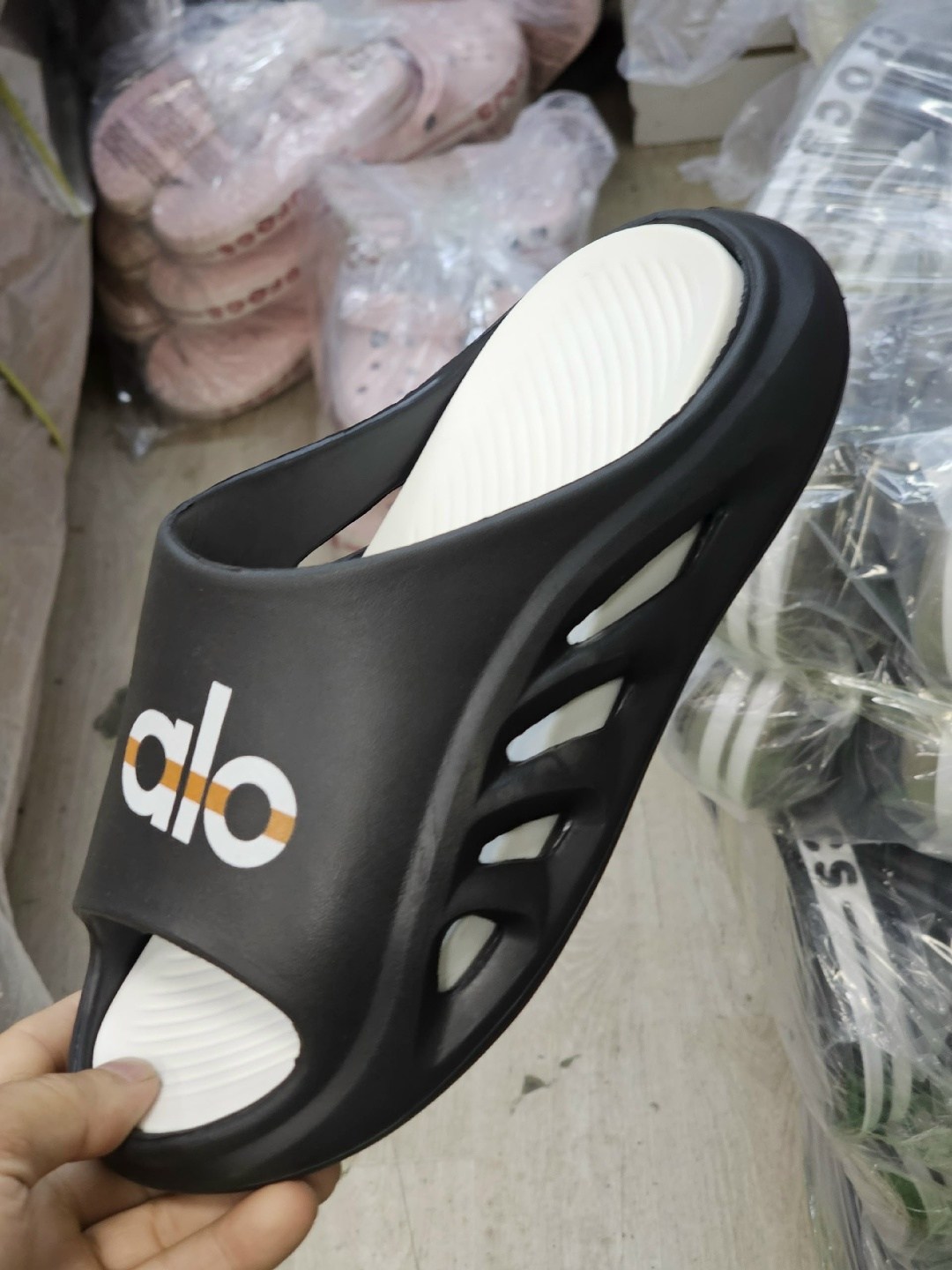 тапочки спортивные,шлепанцы мужские,шлепанцы женские,,пляжная