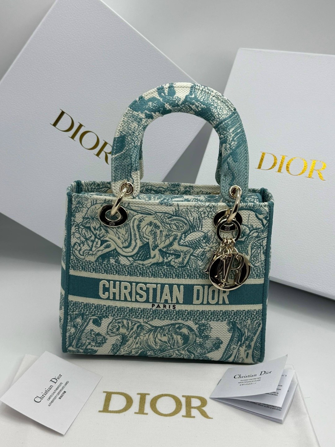 dior сумка,сумка диор,женская сумка dior,сумка christian dior,сумка lady dior