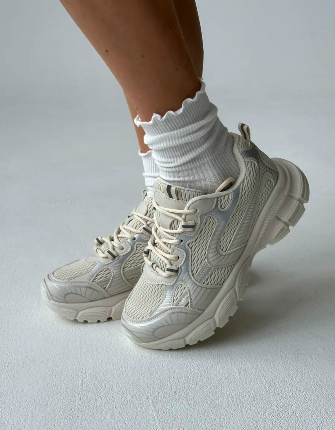 кроссовки женскиe,кроссовки модные,кроссовки,массивные кроссовки,женские модные кроссовки