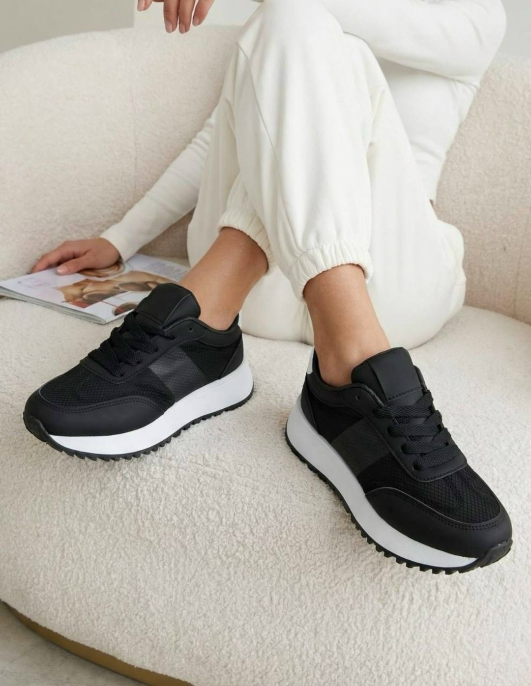 кроссовки женские,,кроссовки для женщин,стильные кроссовки,кроссовка