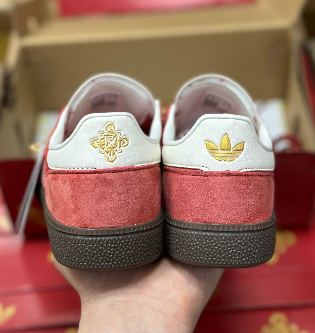 кроссовки adidas spezial,adidas spezial red,кроссовки adidas,adidas samba женские красные,adidas originals handball spezial