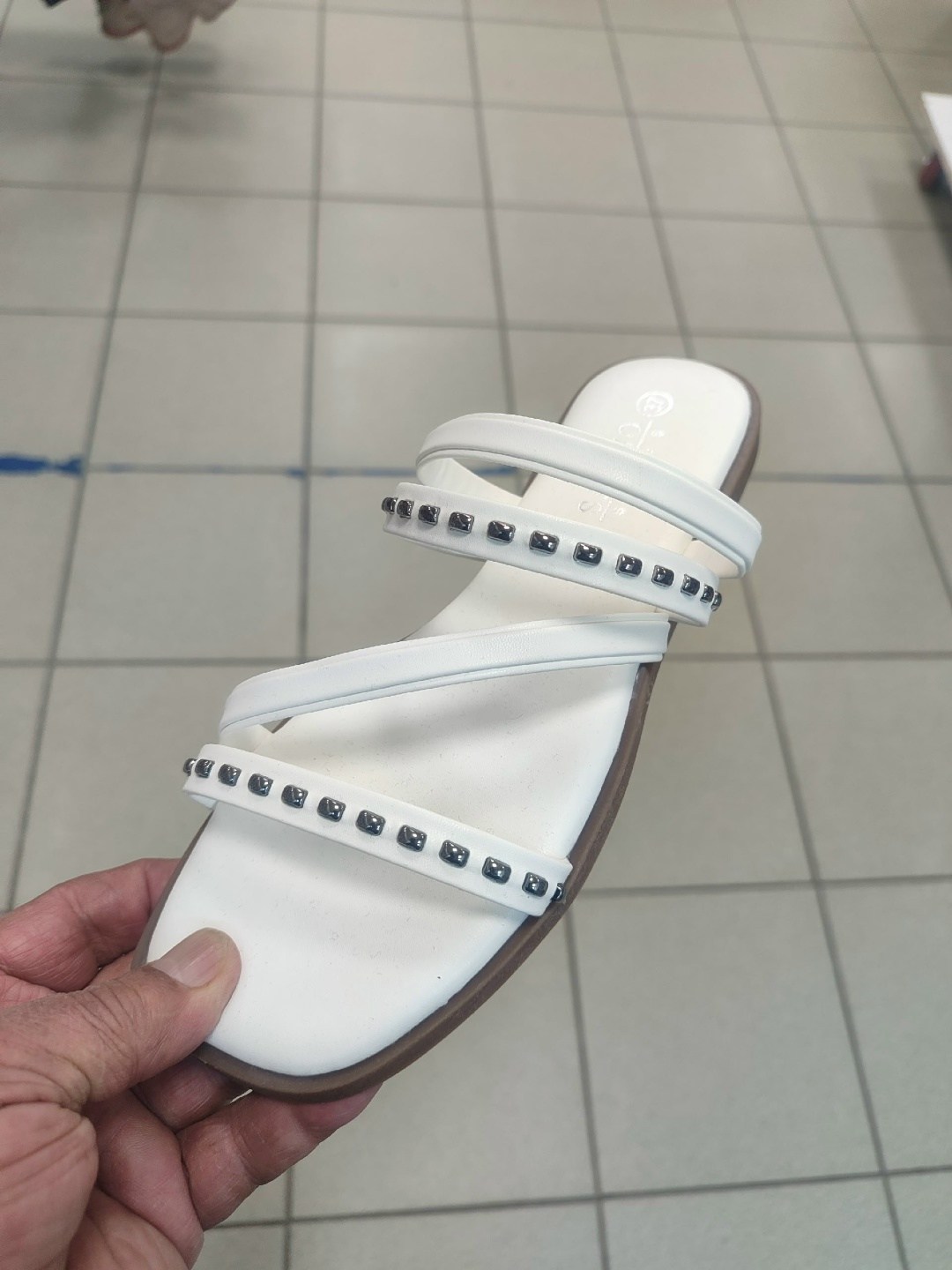 ,женские шлепанцы,сандалии модные,женская ,сандали