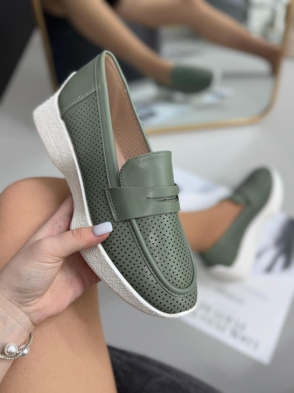 ,женские мокасины, женская,модели обуви,туфли с перфорацией