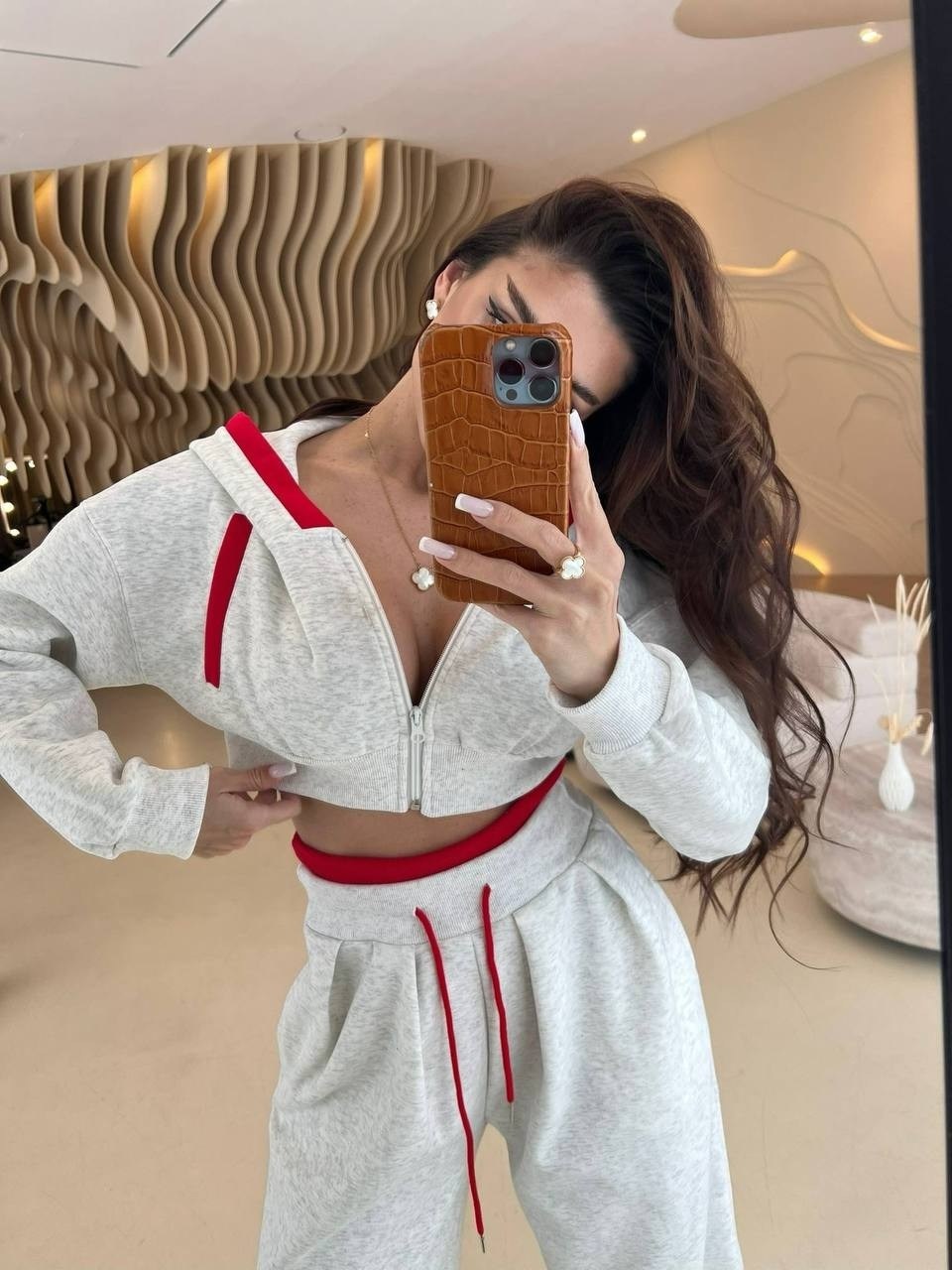 костюм спортивный,спортивный костюм женский,стильный костюм,женские костюмы,костюм тройка женский