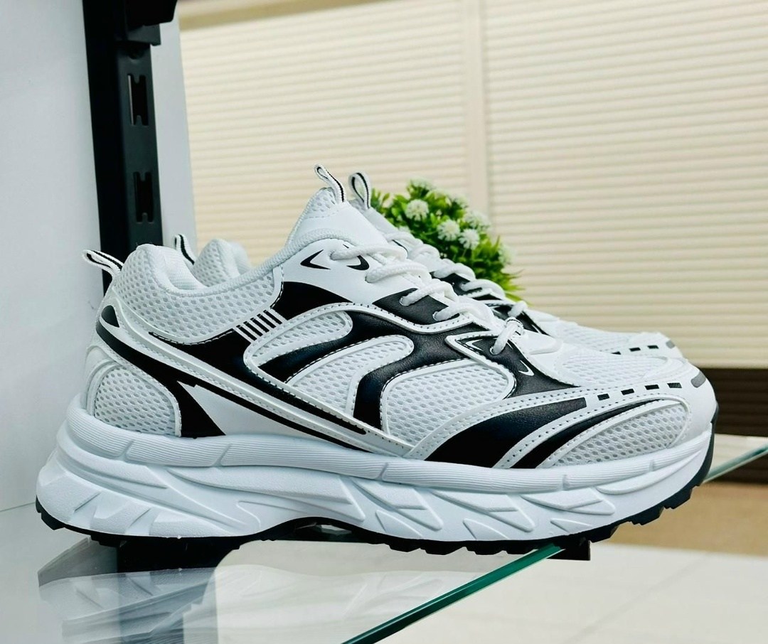 кроссовки женскиe,массивные кроссовки,женские массивные кроссовки,кроссовка,спортивные кроссовки