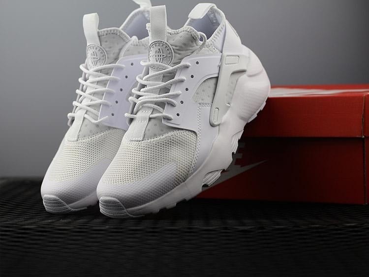 nike air huarache run ultra,nike air huarache ultra triple black,кроссовки nike air huarache,nike huarache ultra,кроссовки nike air huarache run ultra