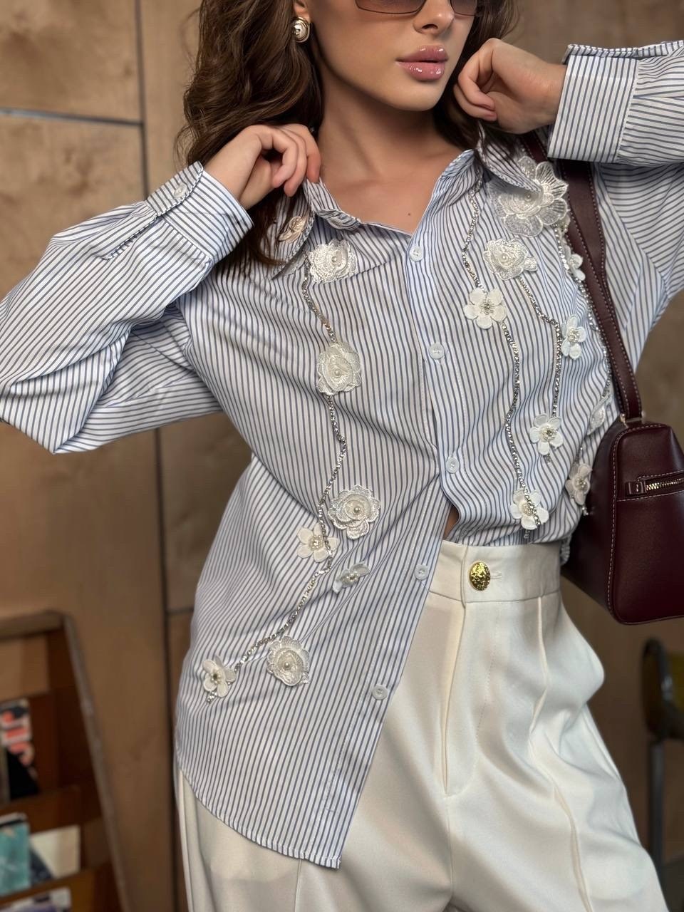 джинсы женские,женские широкие джинсы,джинсы модные,голубые джинсы,джинсы брюки