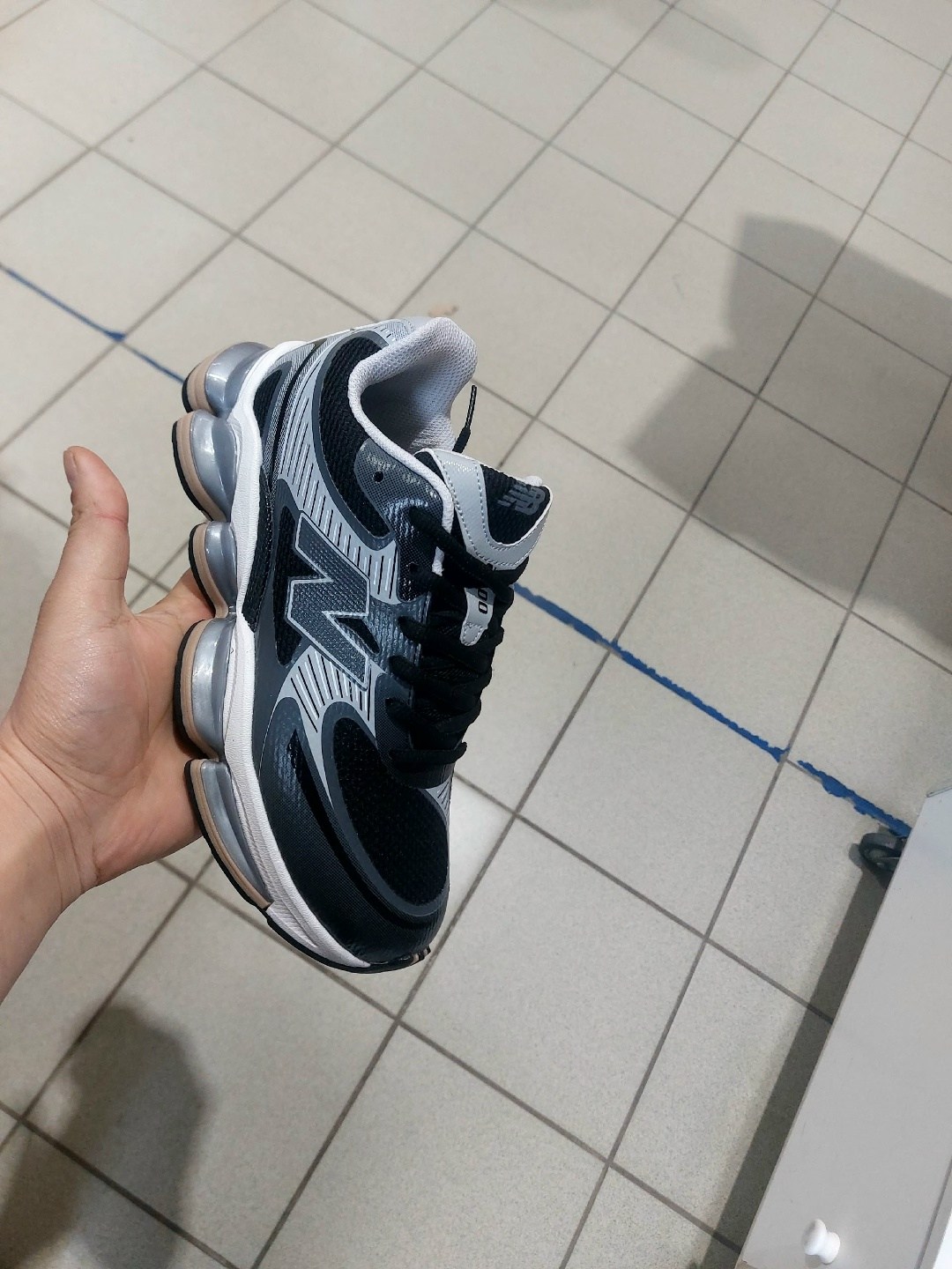 кроссовки,массивные кроссовки,черные кроссовки,повседневные кроссовки,кроссовки мужские женские