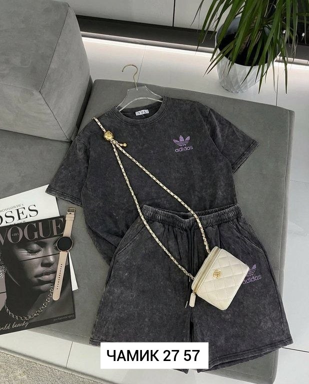 стильные костюмы,женские костюмы,костюм спортивный,костюм с шортам,костюм