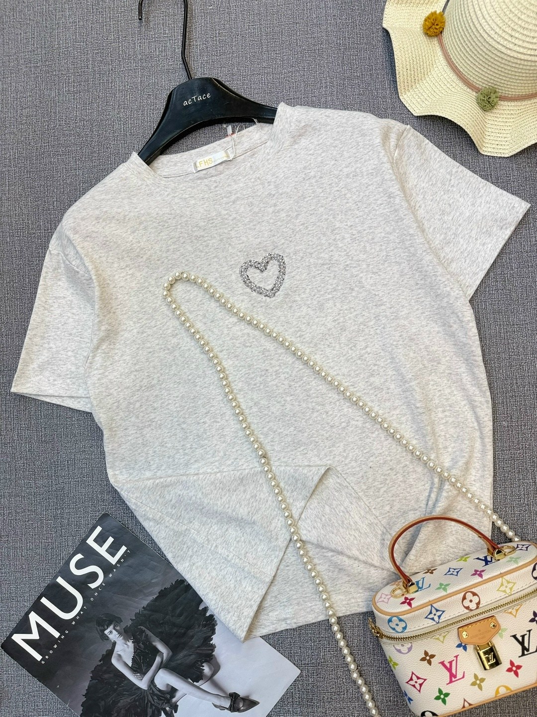 футболки женская,женская футболка белая,футболка со стразами,модная футболка