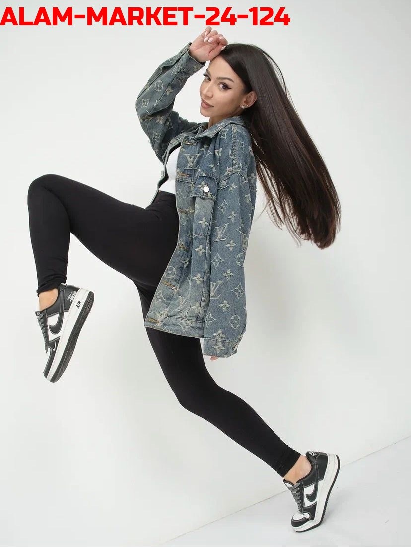 дизайн женской джинсовой куртк,куртка модная,куртка джинсовая демисезонная,куртка женская джинсовая,оверсайз куртка