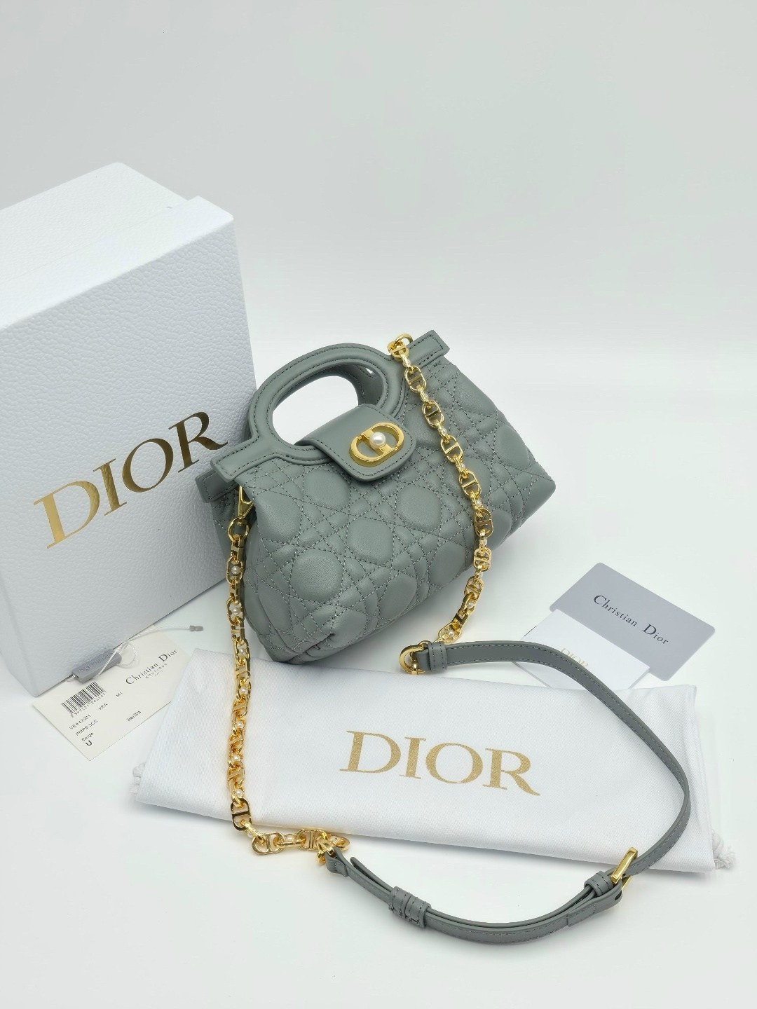 dior сумка,женская сумка dior,christian dior сумка,сумка диор,dior сумка на плечо