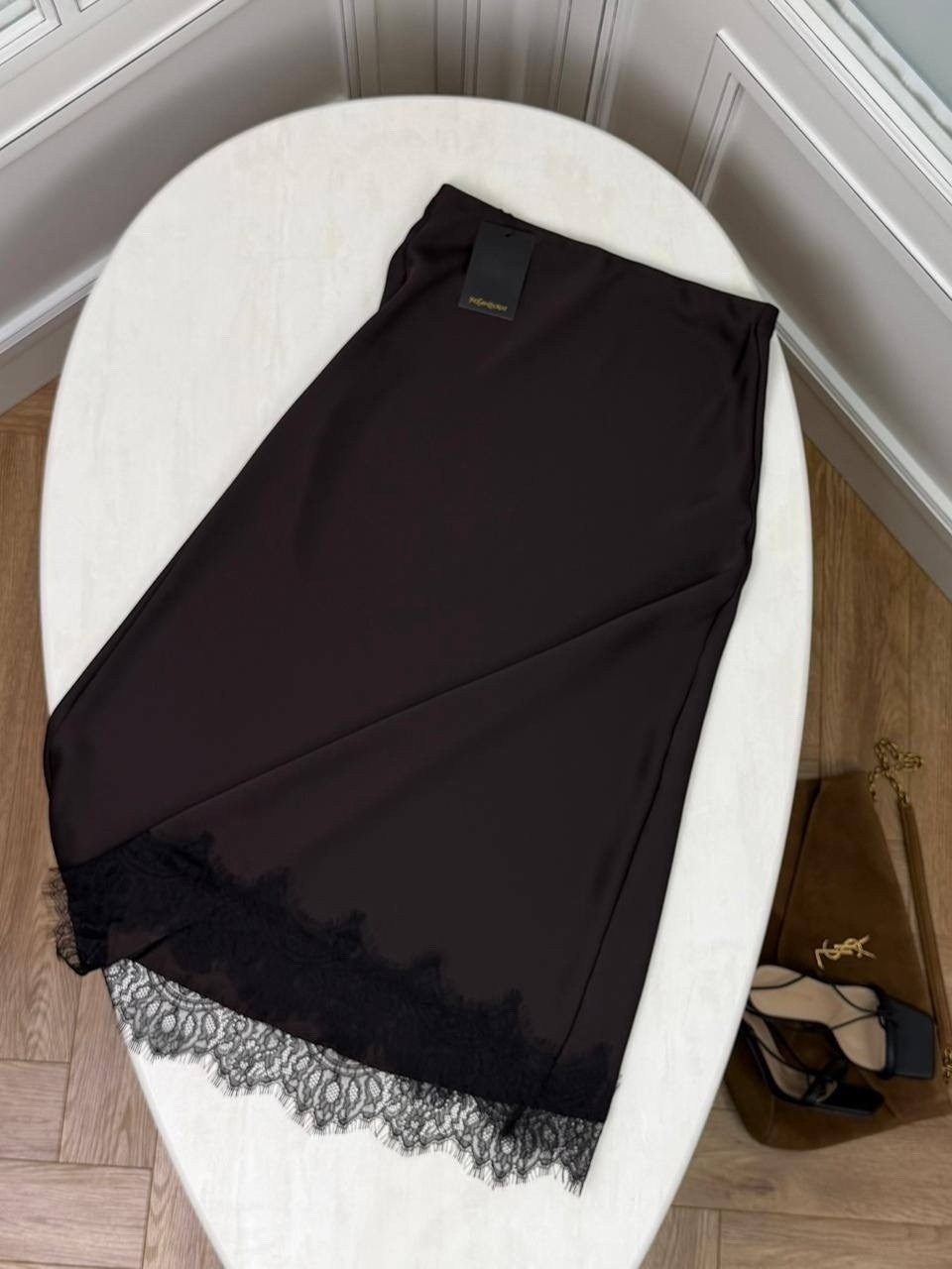 атласная юбка с кружевом,юбка с кружевами,юбка,юбка кружевная,юбки длинные