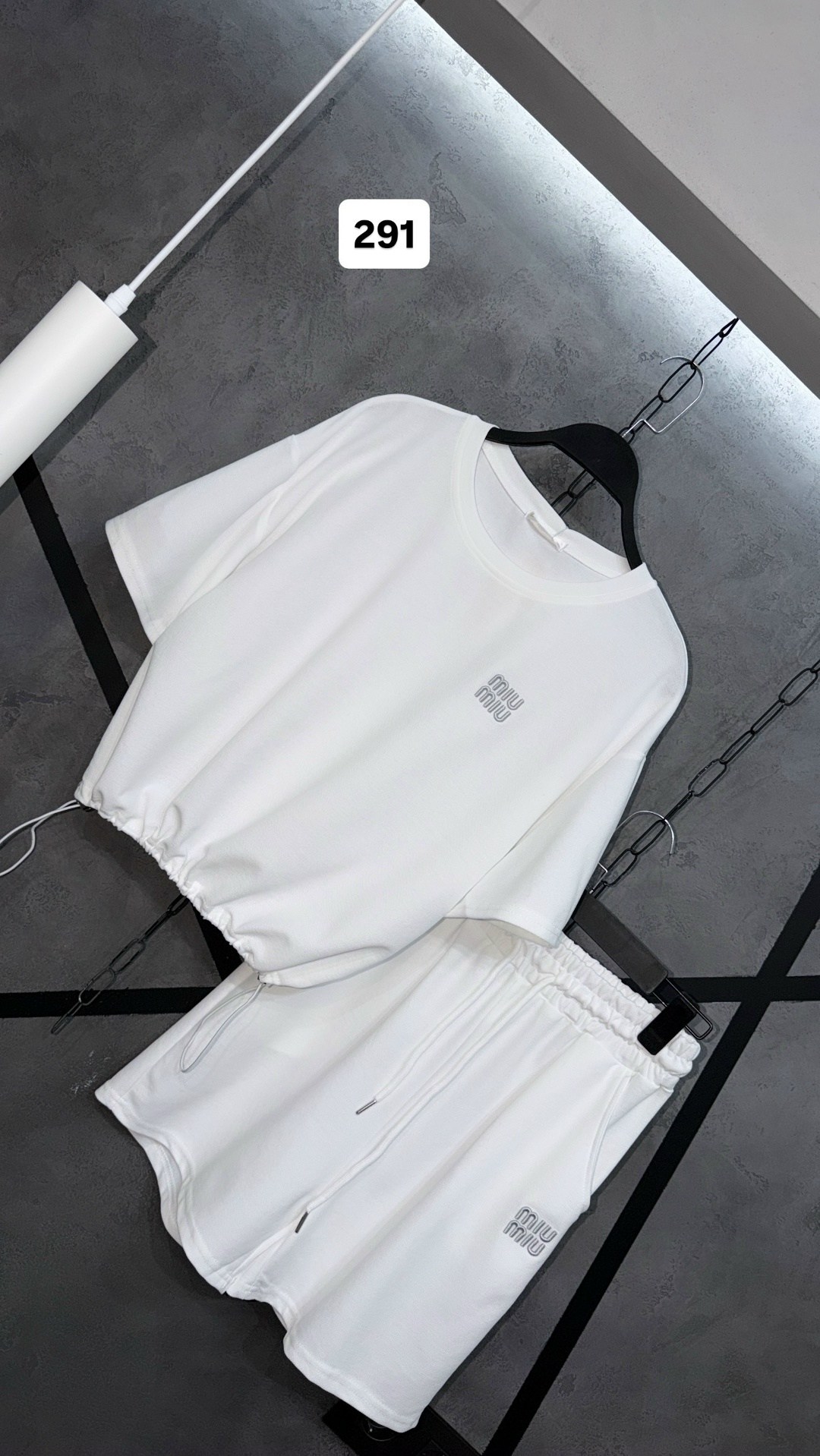 летние костюмы,повседневный костюм,cпортивный костюм оверсайз с шортами,костюм с шортами и футболкой оверсайз,женские костюмы