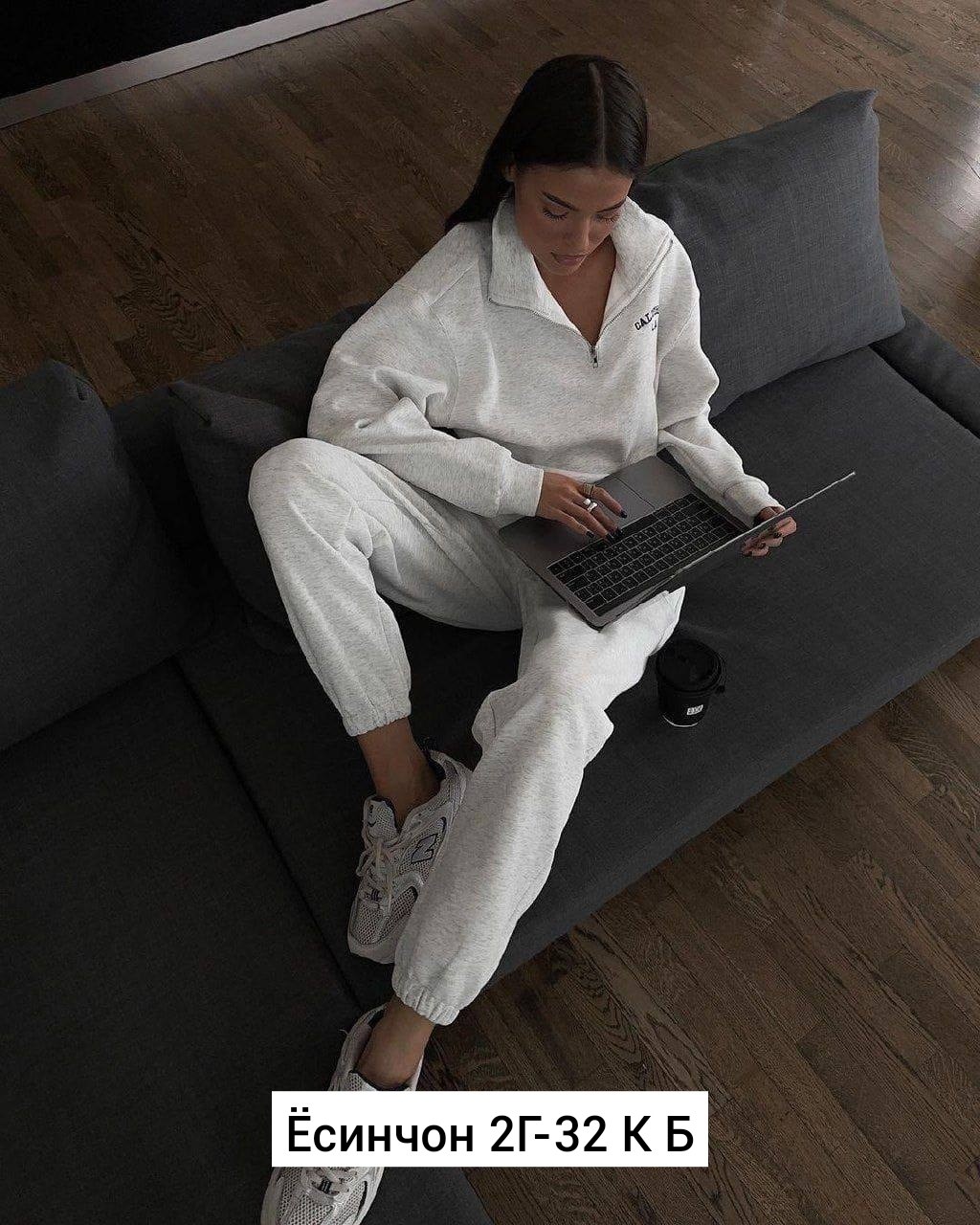 cпортивный костюм женский на флисе,женские спортивные костюмы,спортивные костюмы двойка,стильные костюмы,костюм женский на флисе