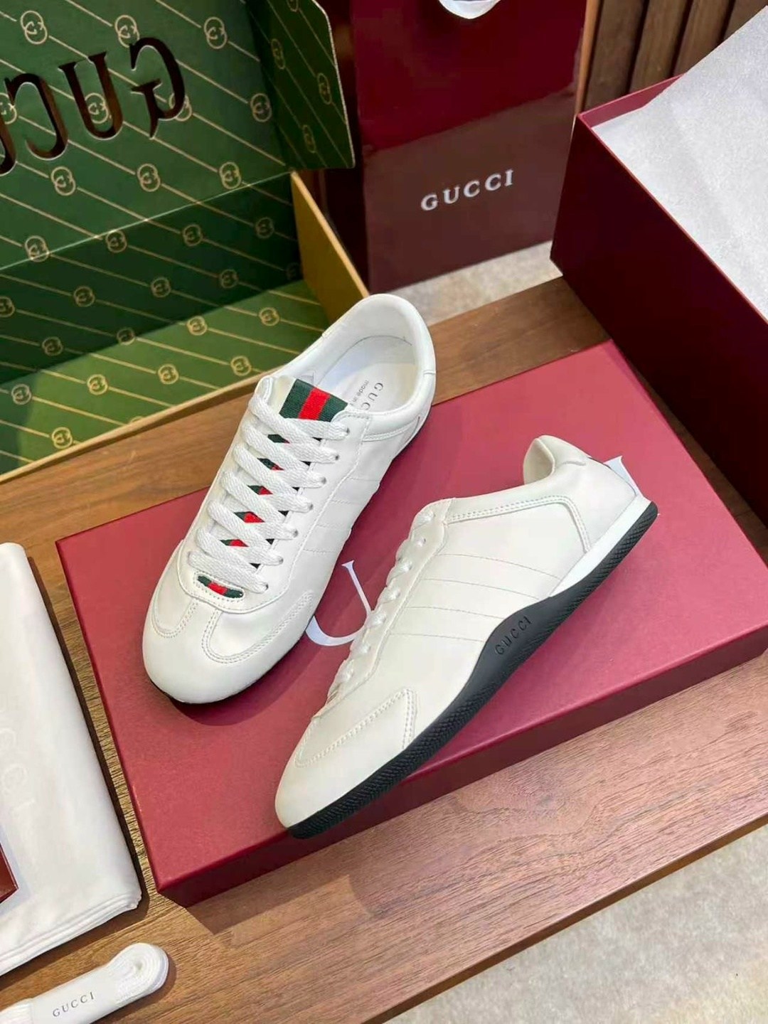 кроссовки gucci,gucci кроссовки мужские,gucci кроссовки женские,кеды gucci,кожаные кроссовки gucci